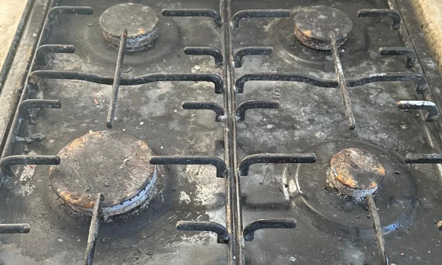 Range cooker before deep clean
